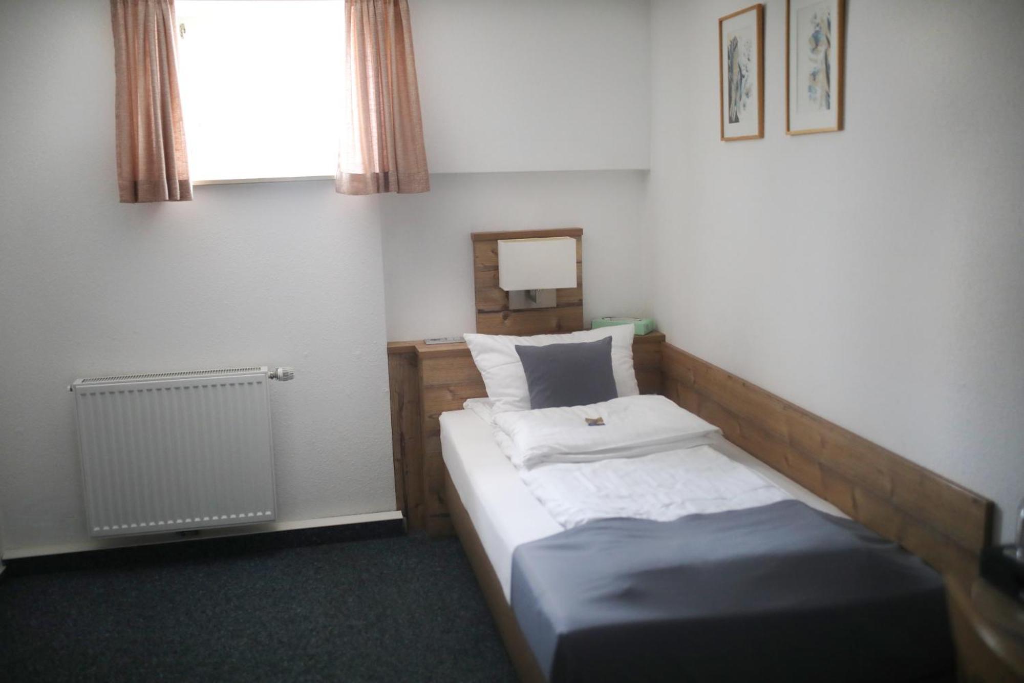 Stetten am Kalten Markt Gasthaus Hotel Zum Kreuz מראה חיצוני תמונה