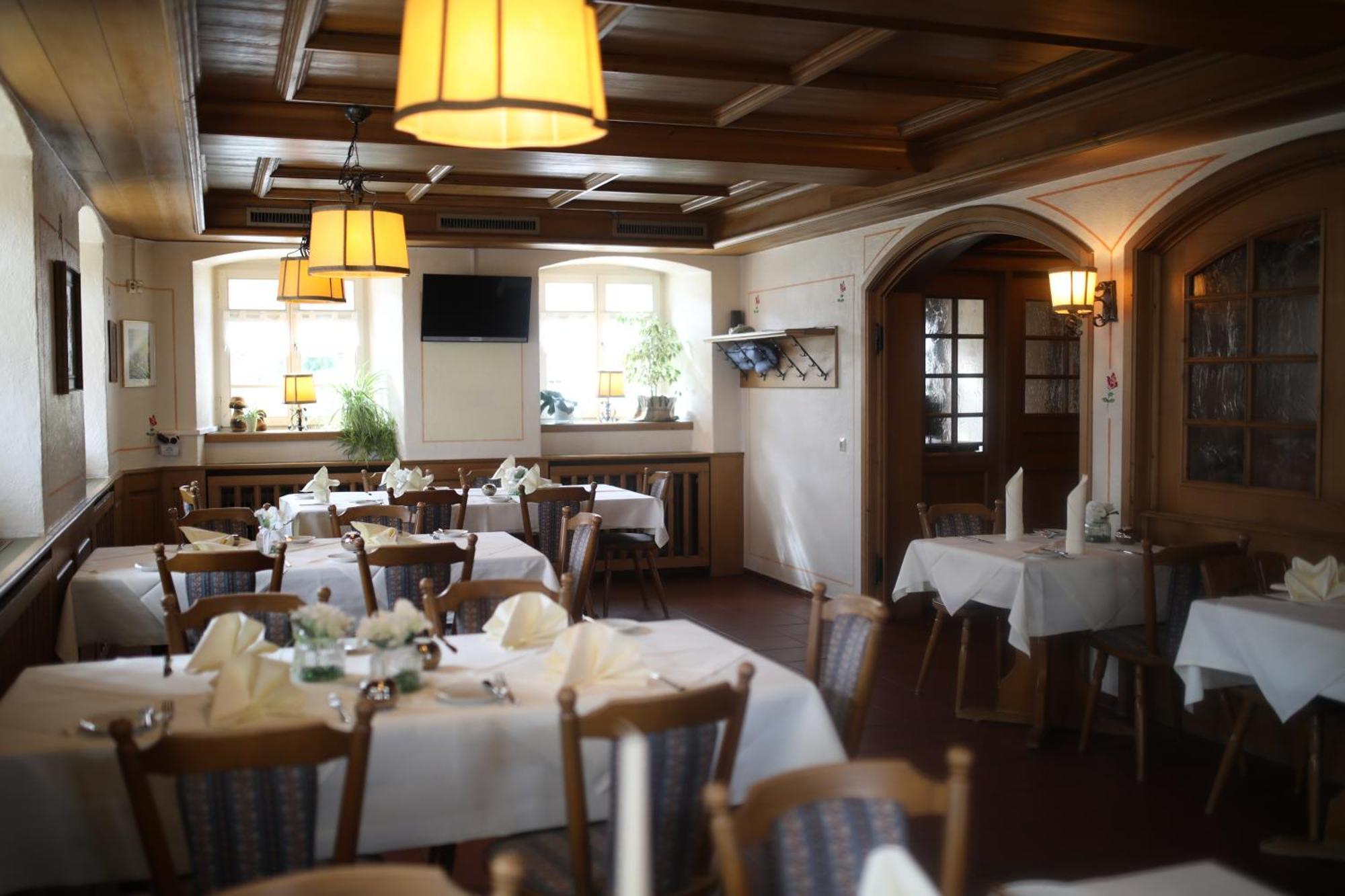 Stetten am Kalten Markt Gasthaus Hotel Zum Kreuz מראה חיצוני תמונה
