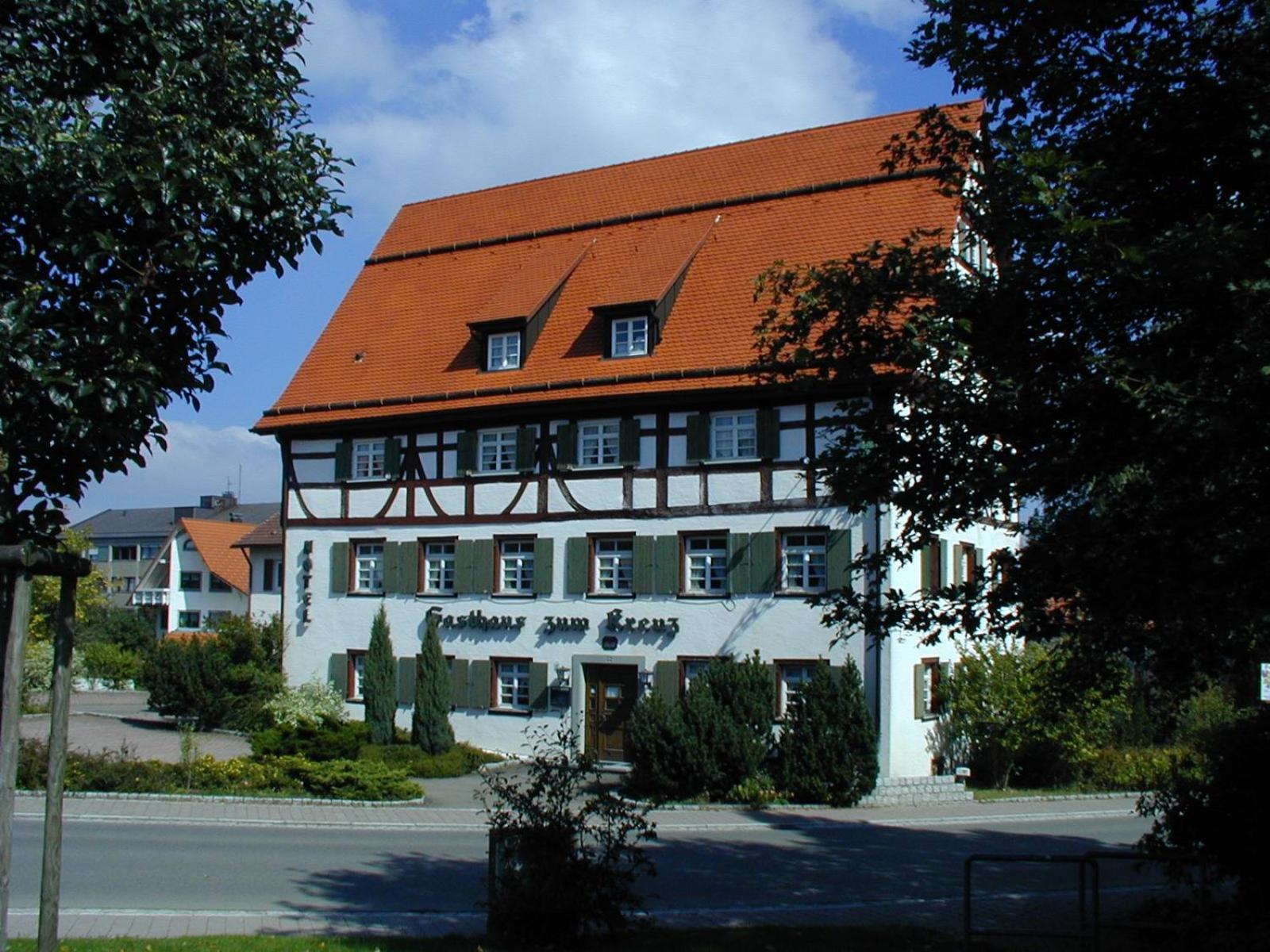 Stetten am Kalten Markt Gasthaus Hotel Zum Kreuz מראה חיצוני תמונה